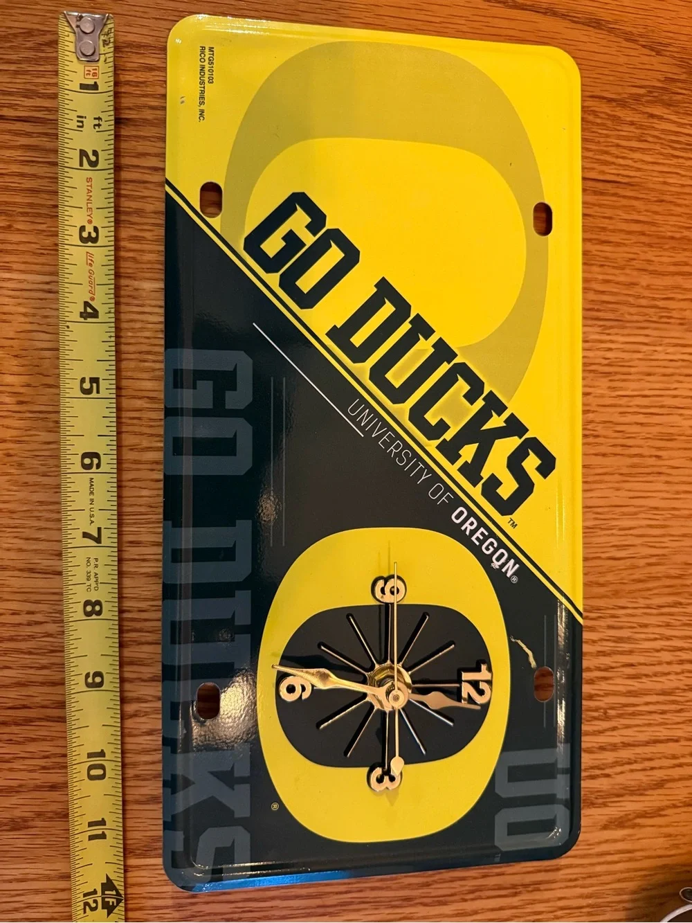 Go Ducks Yellow & Green License Plate Clock Oregon Ducks